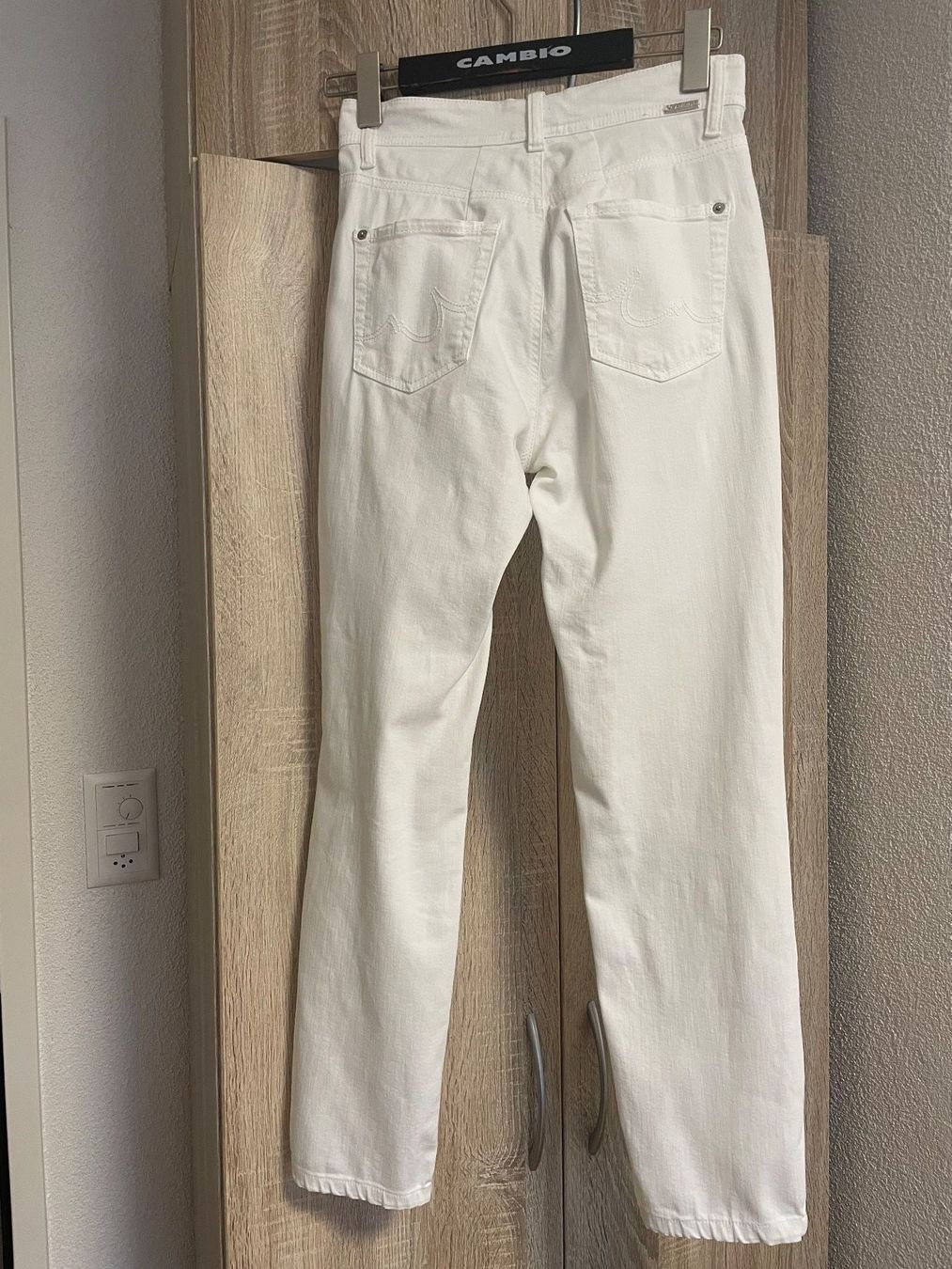 Cambio Jeans: Cambio Damenjeans weiss Superstretch – Usato da Berneck venduto da Ordnung2021 3