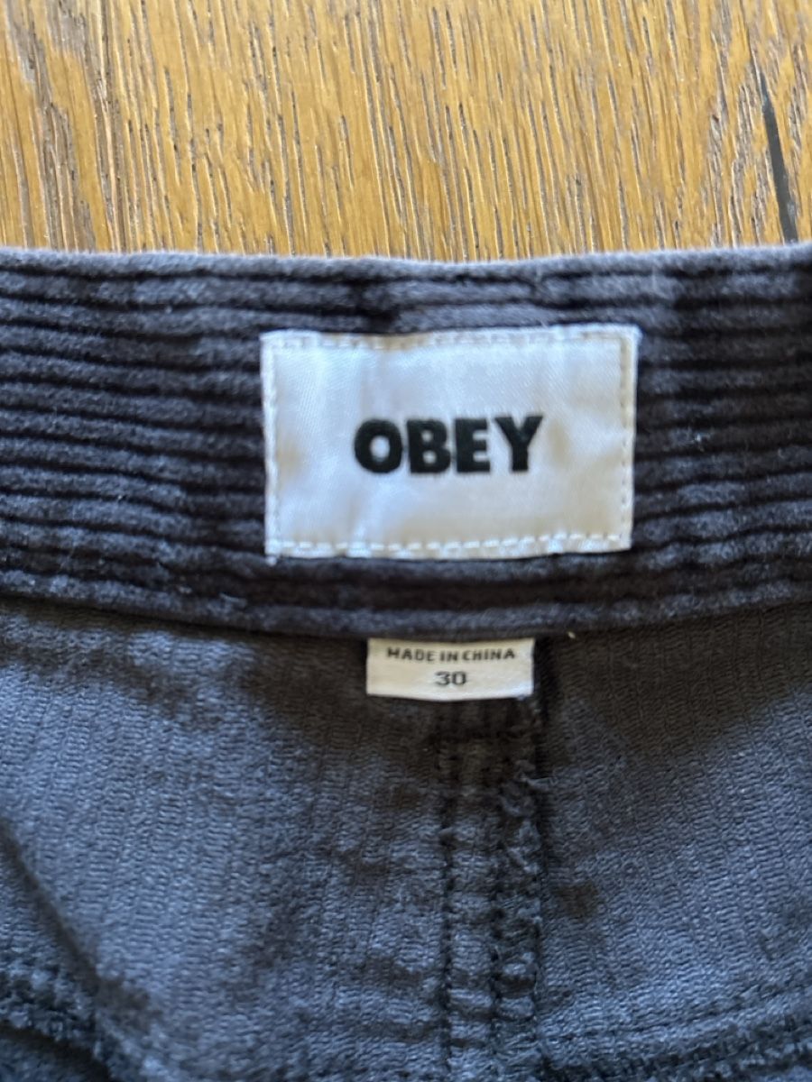 Obey Hosen: Short Obey – Gebraucht aus Morrens VD von k2j_7j9g 2