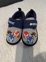 Pantoufles Sonic enfant taille 28/29, chaudes et fun!