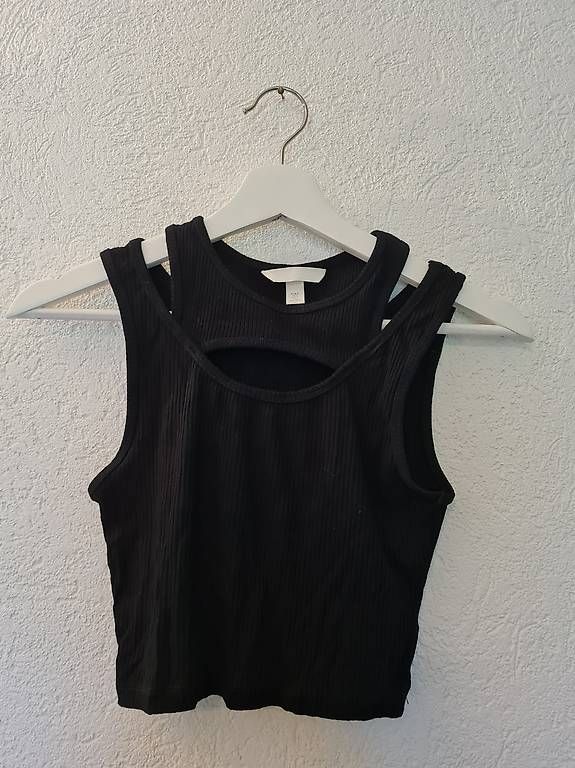T-shirt: H&M T-Shirt NEU – Usato da Laufen venduto da Loli42