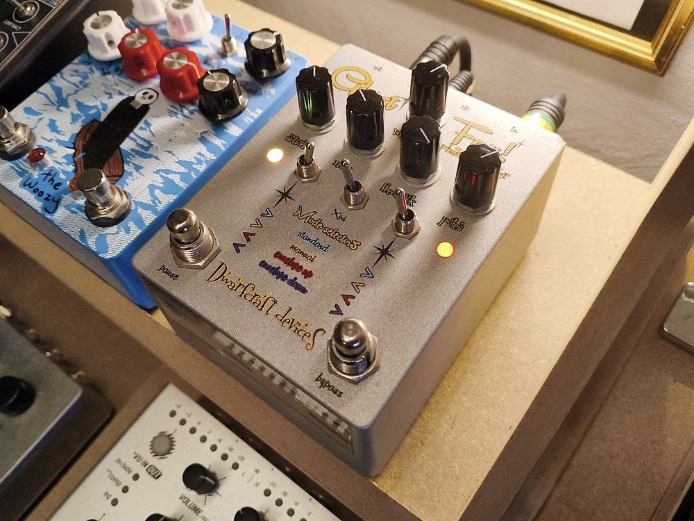 Strumenti musicali: Dwarfcraft Devices Ghost Fax! Crazy Phaser Pedal – Usato da Knonau venduto da Deralexan 1