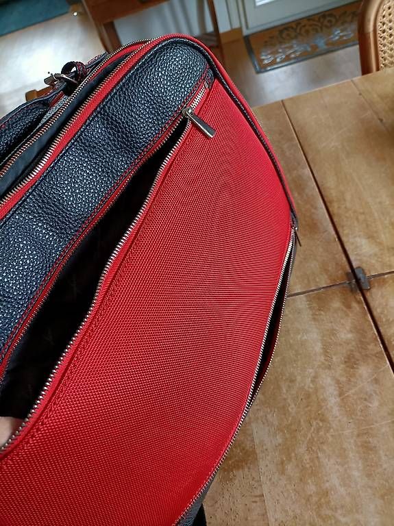 Valises & Sacs: Laptoptasche Reise – D'occasion à Zug par Sabina0 2