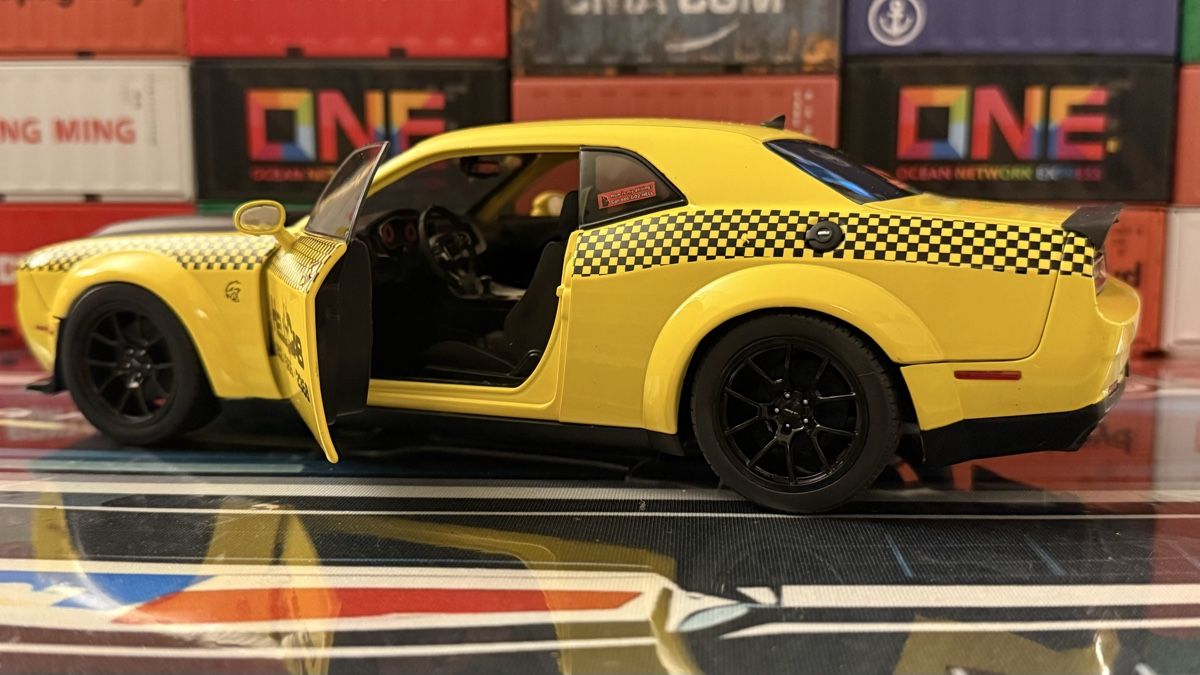 Dodge Modellini d'auto: Dodge Hellcat Hellcab neuwertig – Nuovo (secondo la descrizione) da Basel venduto da Zomeg