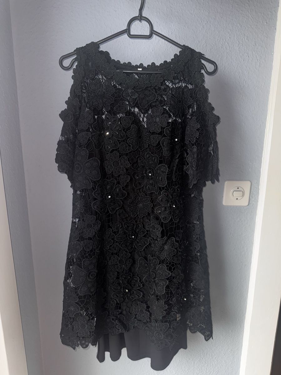 Vestiti: Schwarzes Spitzenkleid, Grösse S 2 in 1 – Nuovo (secondo la descrizione) da Münchenstein venduto da By.gabriela.v 2