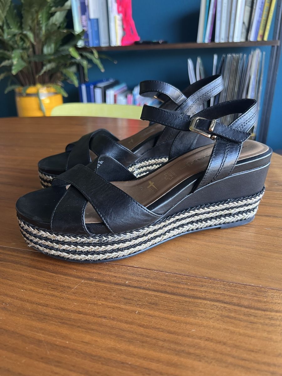 Tamaris Chaussures femmes: Sandales Tamaris, point. 38 – D'occasion à Bernex par 2ziemement 2