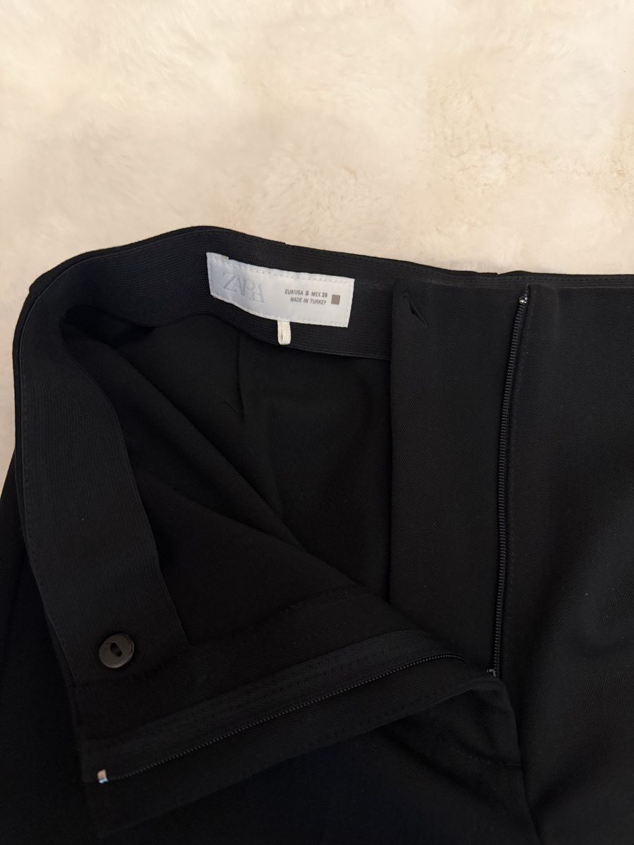 Zara Pantaloni: Zara Stoffhose, schwarz - Grösse S. NEU – Nuovo (secondo la descrizione) da Näfels venduto da mar_2ptp 1