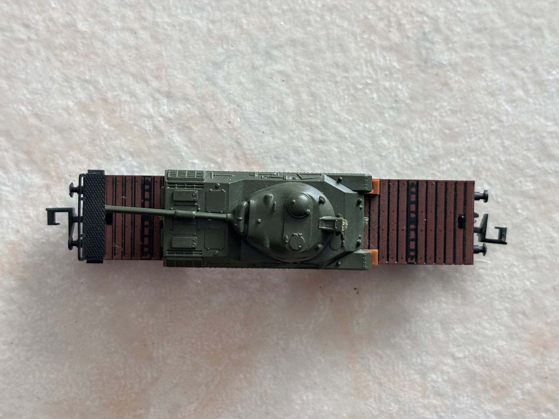 Arnold Modellini di ferrovie: Arnold 4970 Schwerlastwagen mit Leopard Panzer – Usato da Hauterive NE venduto da eriamch 1