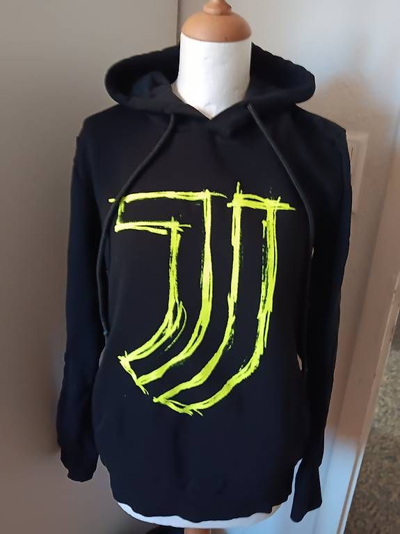 Maglioni & Felpe: JUVENTUS Pullover/ Hoodie gr.L NEU schwarz – Usato da Staufen venduto da mar_wf6r