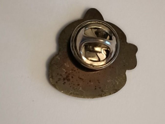 Placchette & Badge: Pin Chocoly - Box 25 – Usato da Köniz venduto da Pinscollect 1