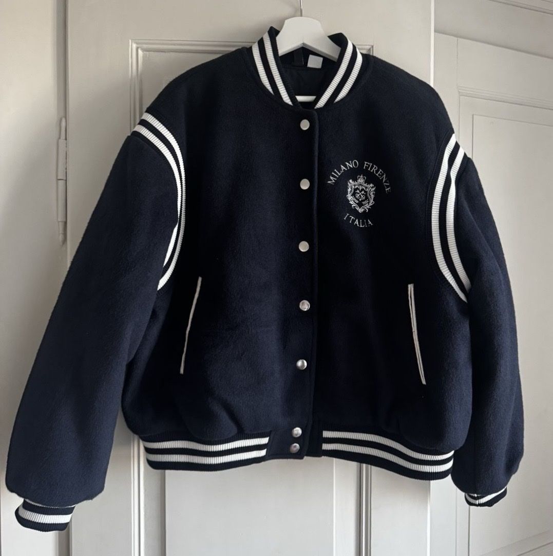 H&M Giacche: H&M College Jacke - Gr. L -Neu. – Nuovo (secondo la descrizione) da Zürich venduto da ber_78xz