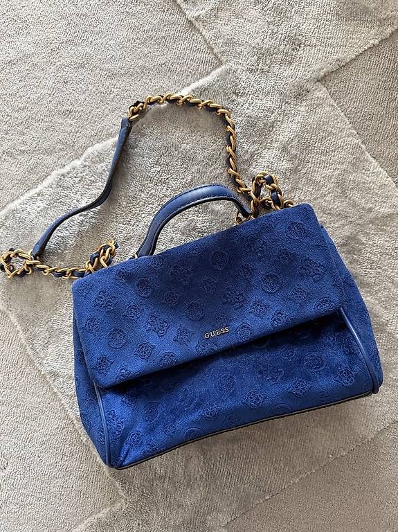 Guess Borse da donna: Guess Kimi Schultertasche – Usato da Hüntwangen venduto da sue_72p6