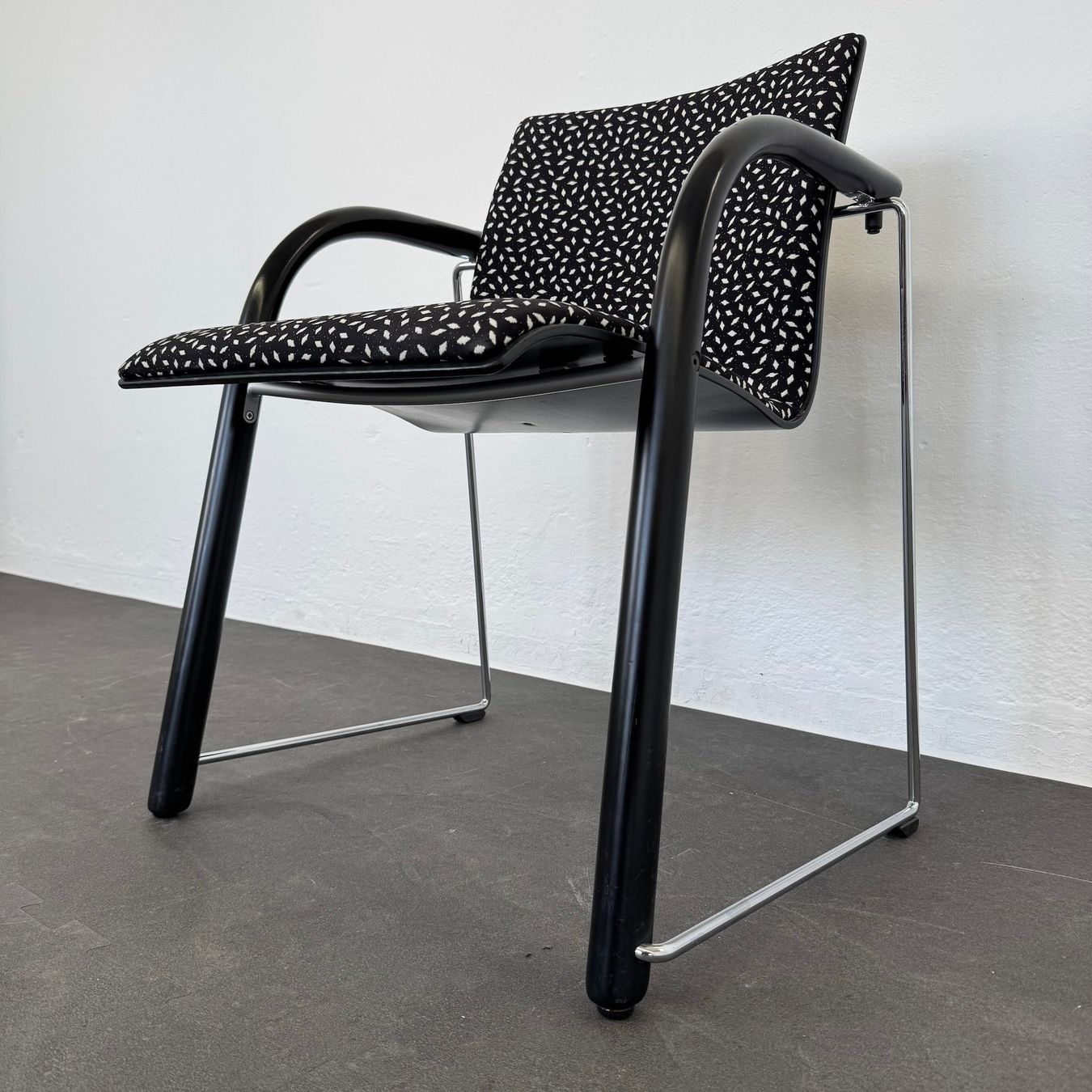 Thonet Sedie: Thonet S 320 P Polsterstuhl – Usato da Schönenwerd venduto da mcofficeshop 6