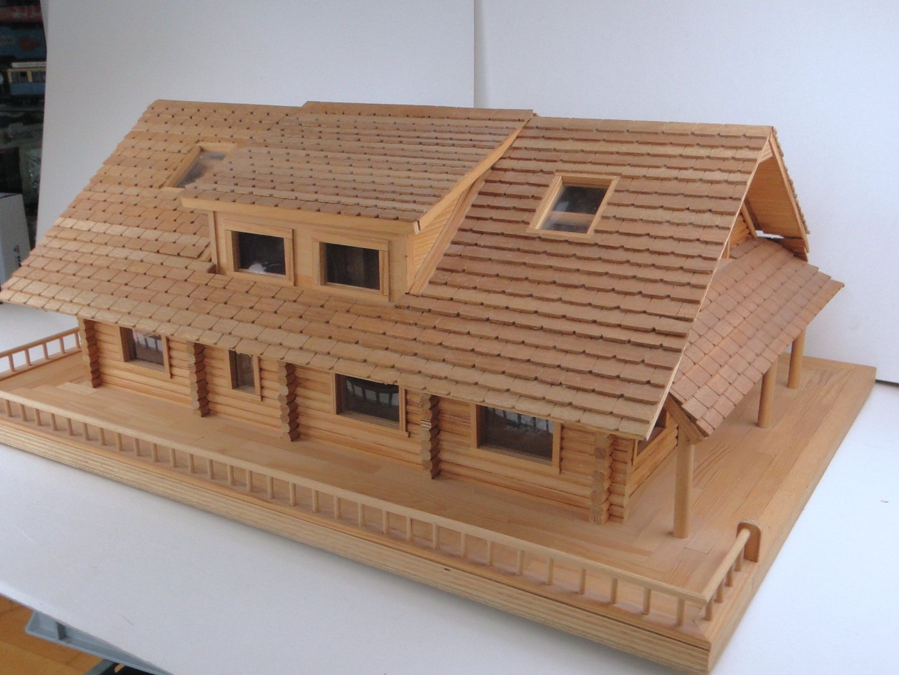 Case e mobili per bambole: Holzmodellhaus Puppenstube – Usato da Bülach venduto da cann11