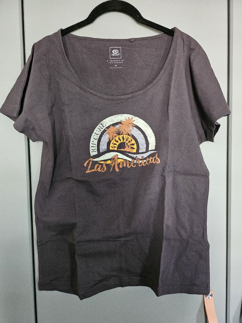 Rip Curl T-shirt: T-shirt Ripcurl – Nuovo (secondo la descrizione) da La Tour-de-Peilz venduto da mar_2r26