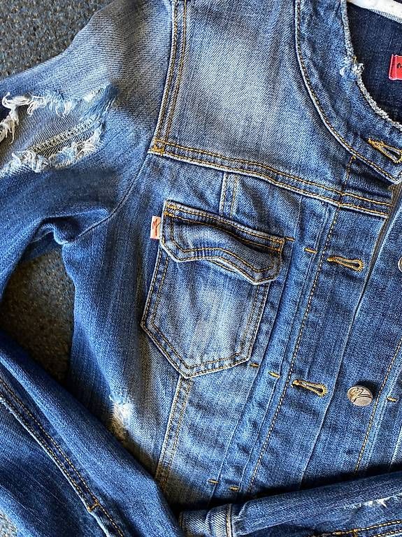Giacche: Jeansjacke Manila Grace – Usato da St. Gallen venduto da Konstanza 3