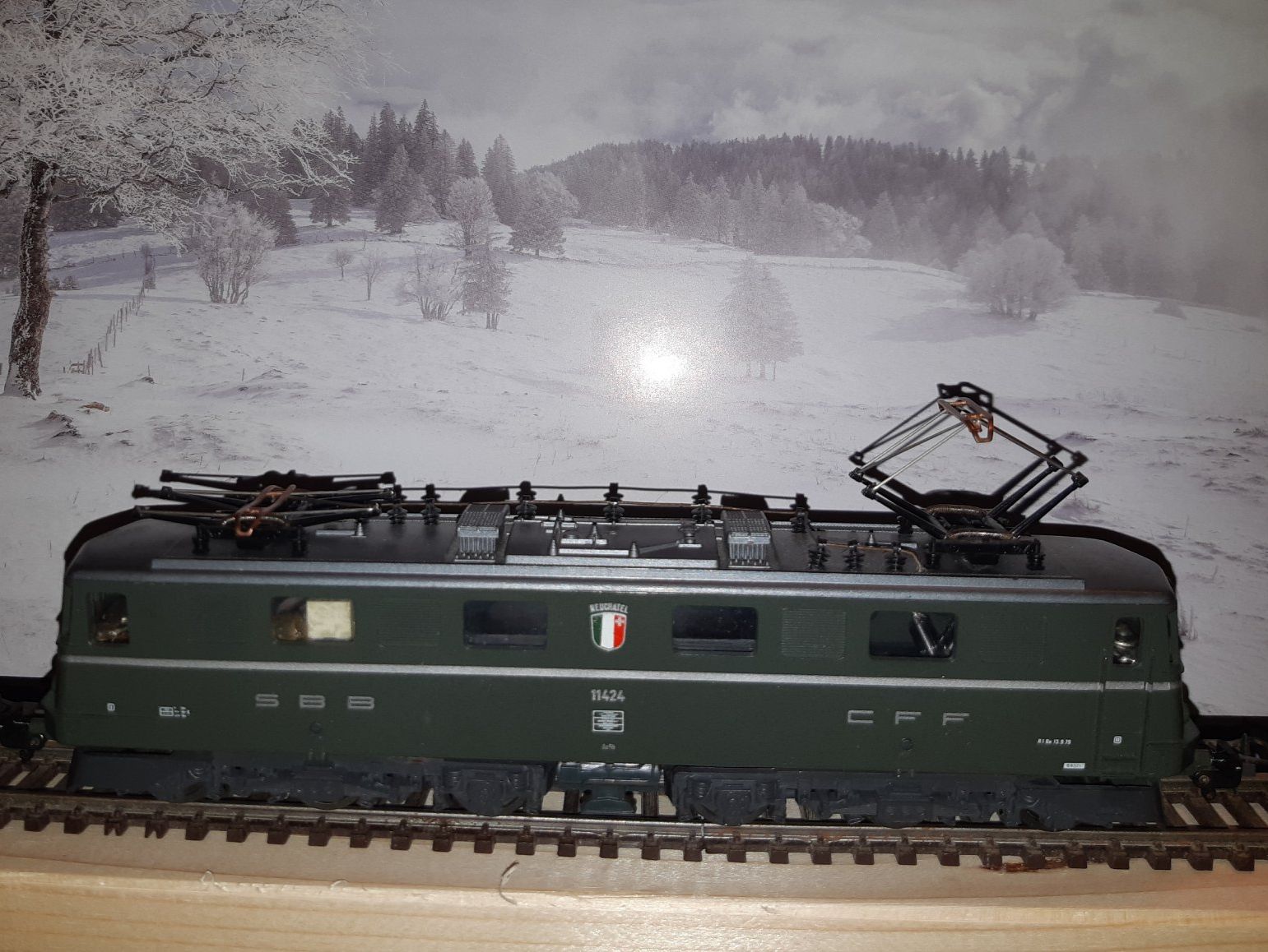 Lima Modellini di ferrovie: LIma Ae 6/6 H0 DC Neuchatel – Usato da Safenwil venduto da rob_c8dh 2