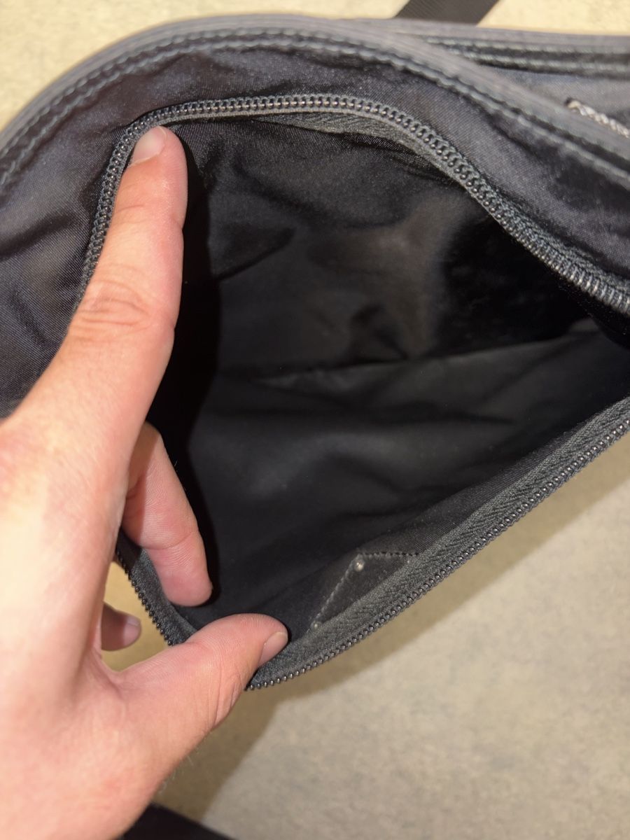 Prada Taschen: Prada Umhängetasche – Gebraucht aus Sursee von cheffe05 5