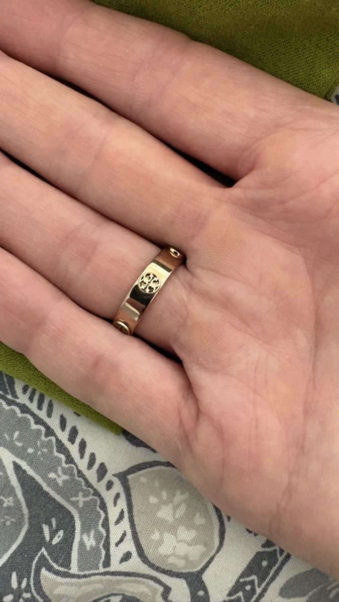 Anelli: Bague Tory Burch Logo rose doré  – Usato da Venthône venduto da Chacha_94 1