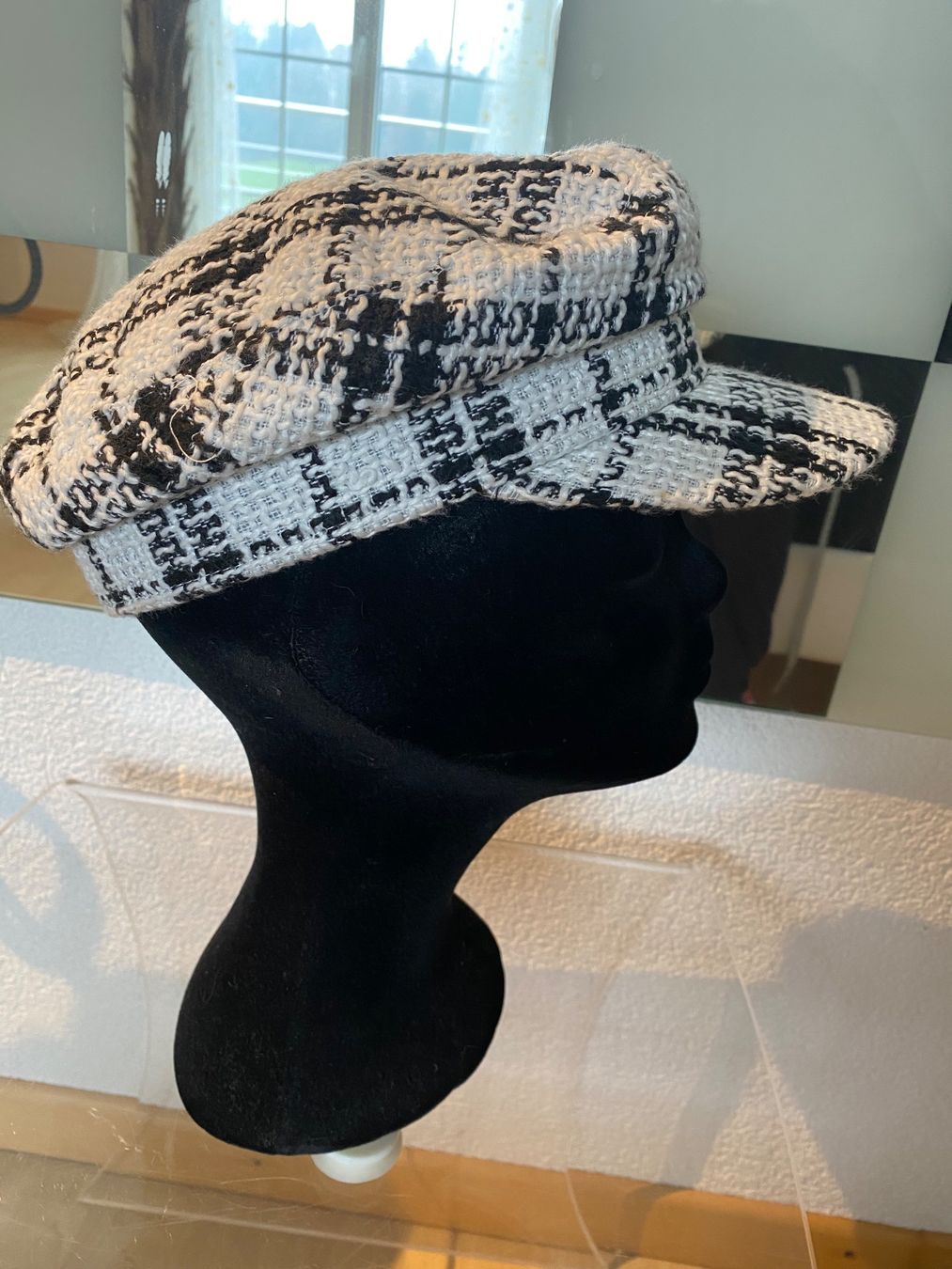 Chapeaux, bonnets & casquettes: BAKER BOY HUT WEISS/SCHWARZ  KARIERT – Neuf (Voir description) à Eschenbach SG par Lady020 5