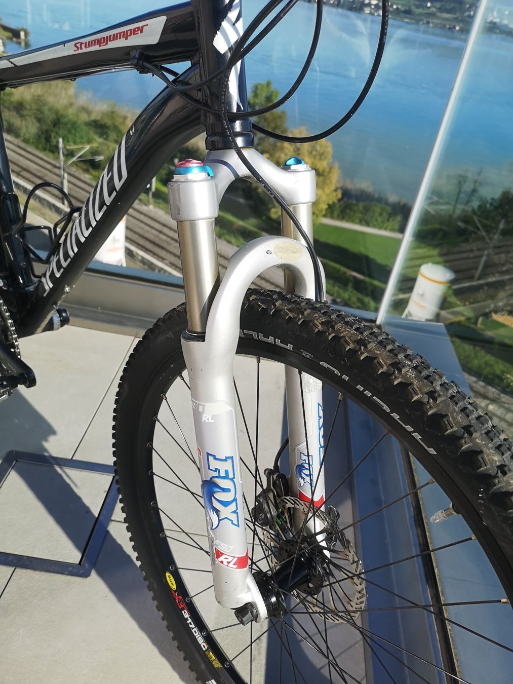 Specialized Velos: Solide Specialized Stumpjumper HT mit XT FOX Avid Mavic 317 – Gebraucht aus Adliswil von  2