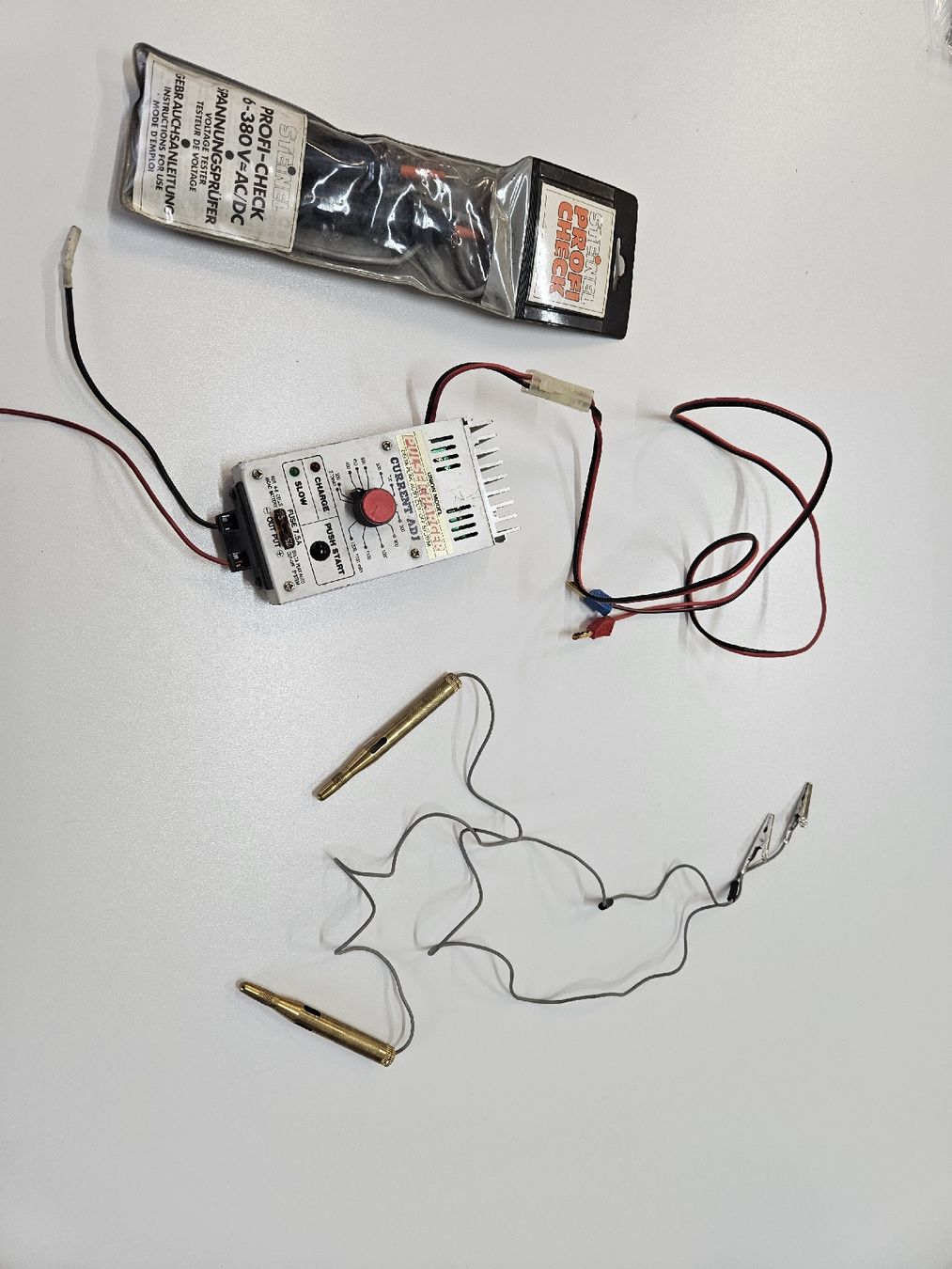 Mesurer: elektromaterial  – D'occasion à Regensdorf par Zem003