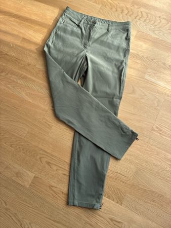 Schöne Jeans von MADELEINE, Gr. 40, NEUWERTIG!