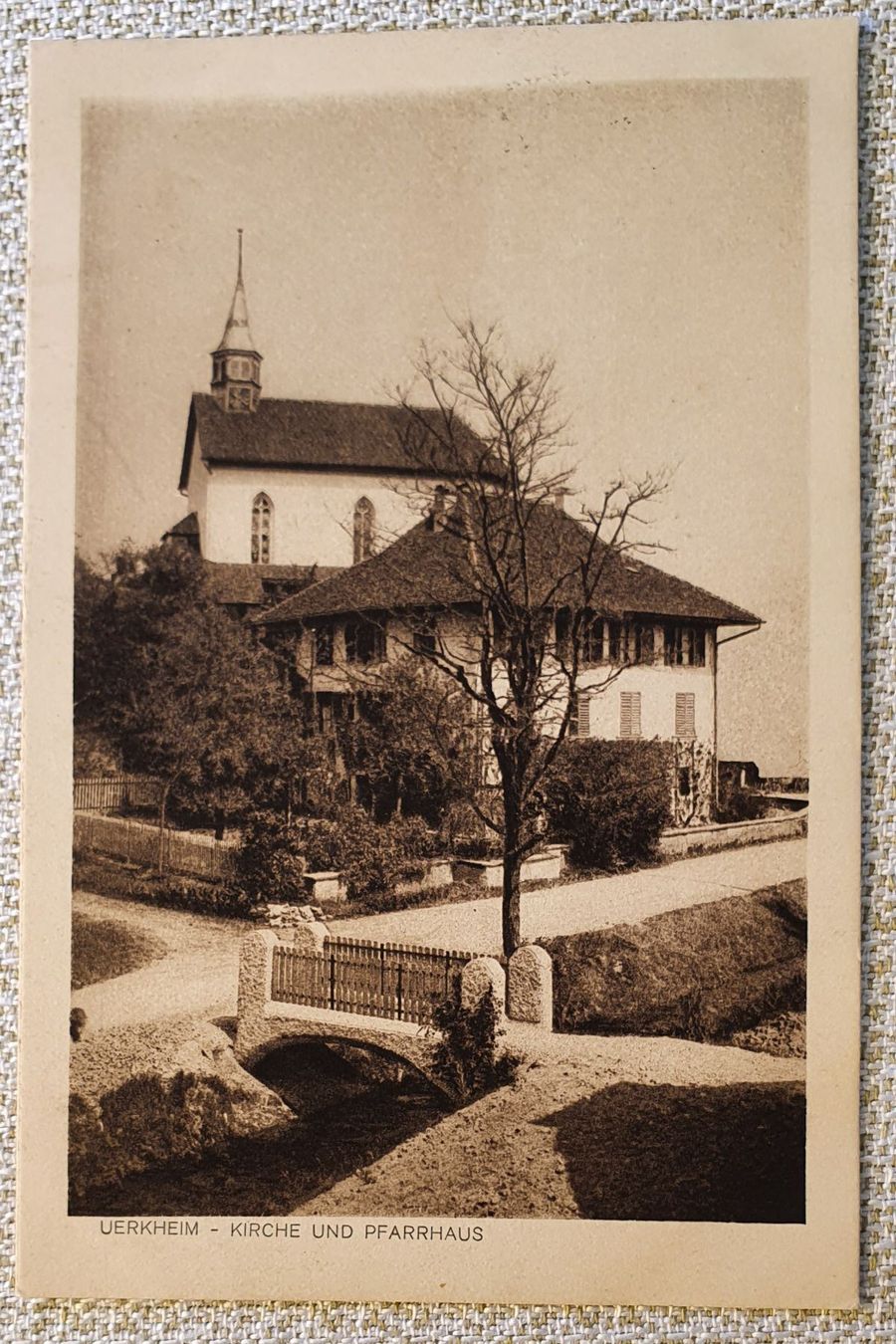 Cartoline postali: Uerkheim  - Kirche und Pfarrhaus 1917 – Usato da Kreuzlingen venduto da Rschweiz1