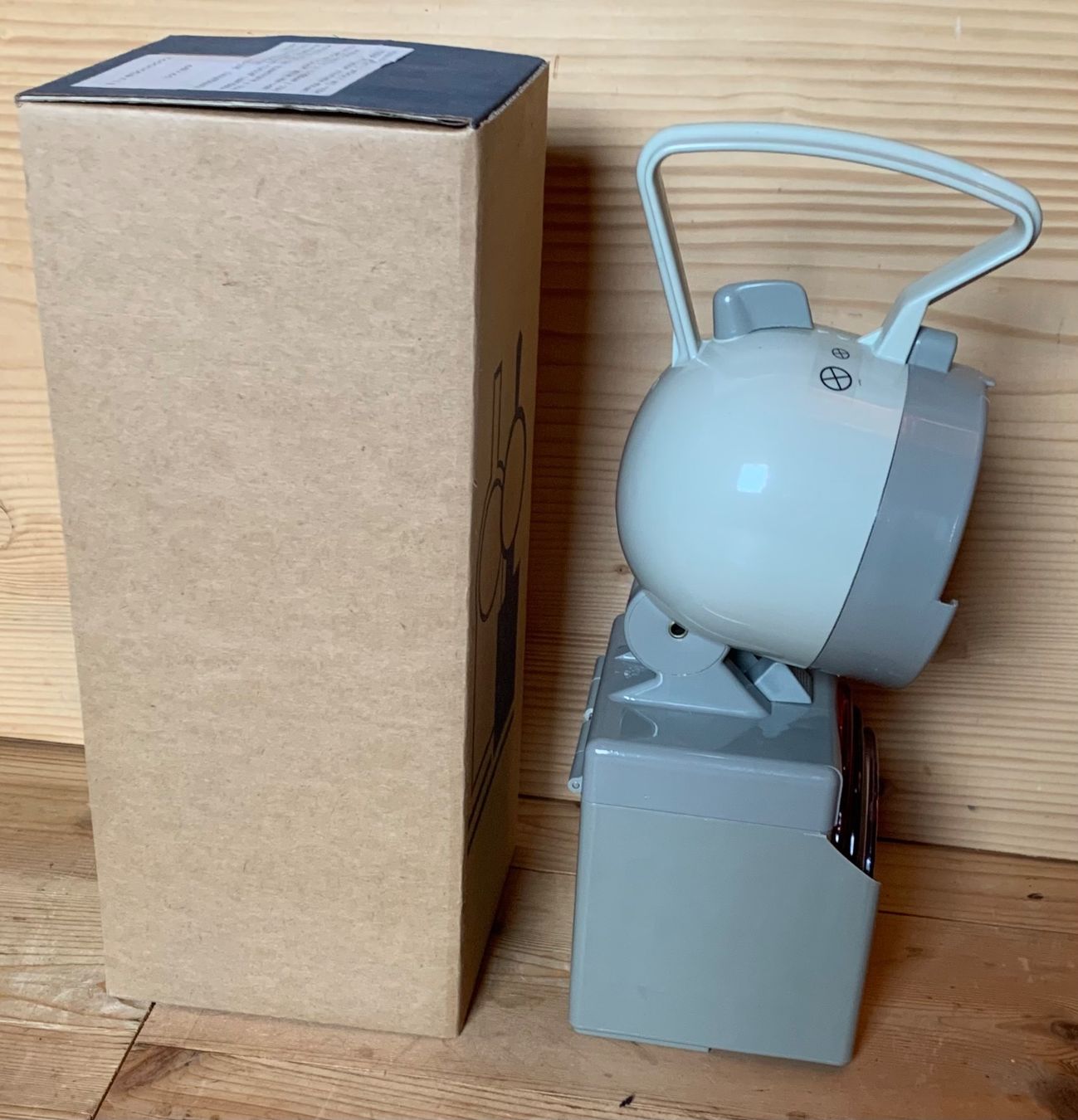 Schweizer Armee Lampen: Handlampe der CH Armee in Originalverpackung – Neu (gemäss Beschreibung) aus Goldingen von Bergler012 3