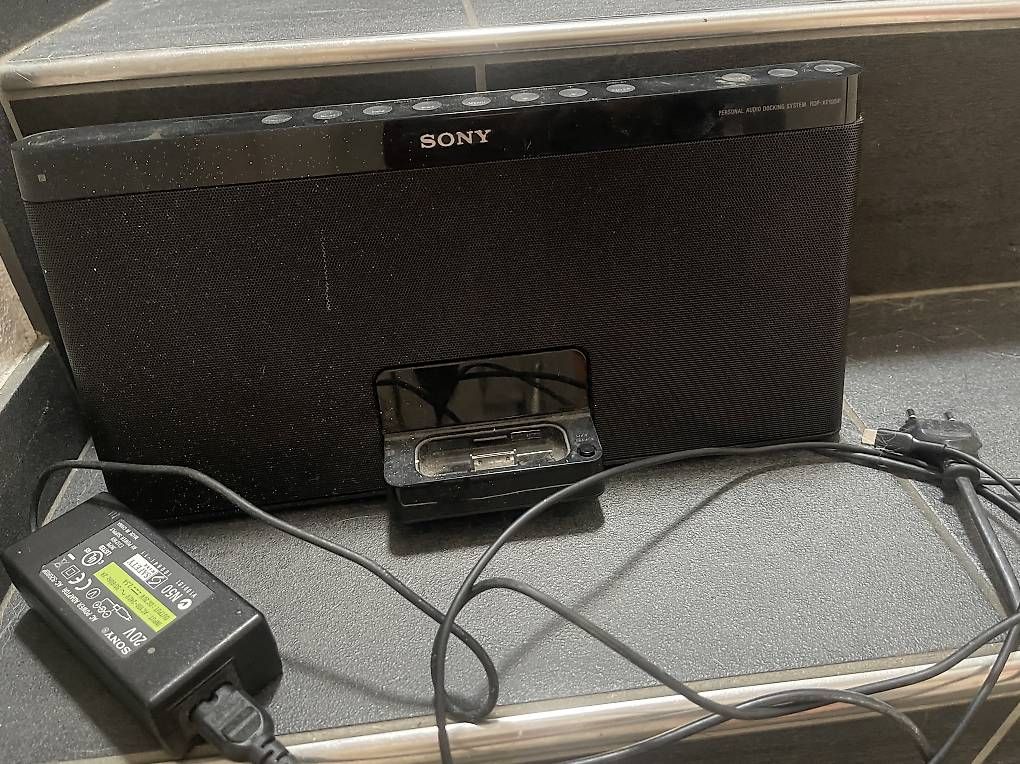 Docking station: Sony Docking System inkl. originalem Netzteil – Usato da Winterthur venduto da Lalacla
