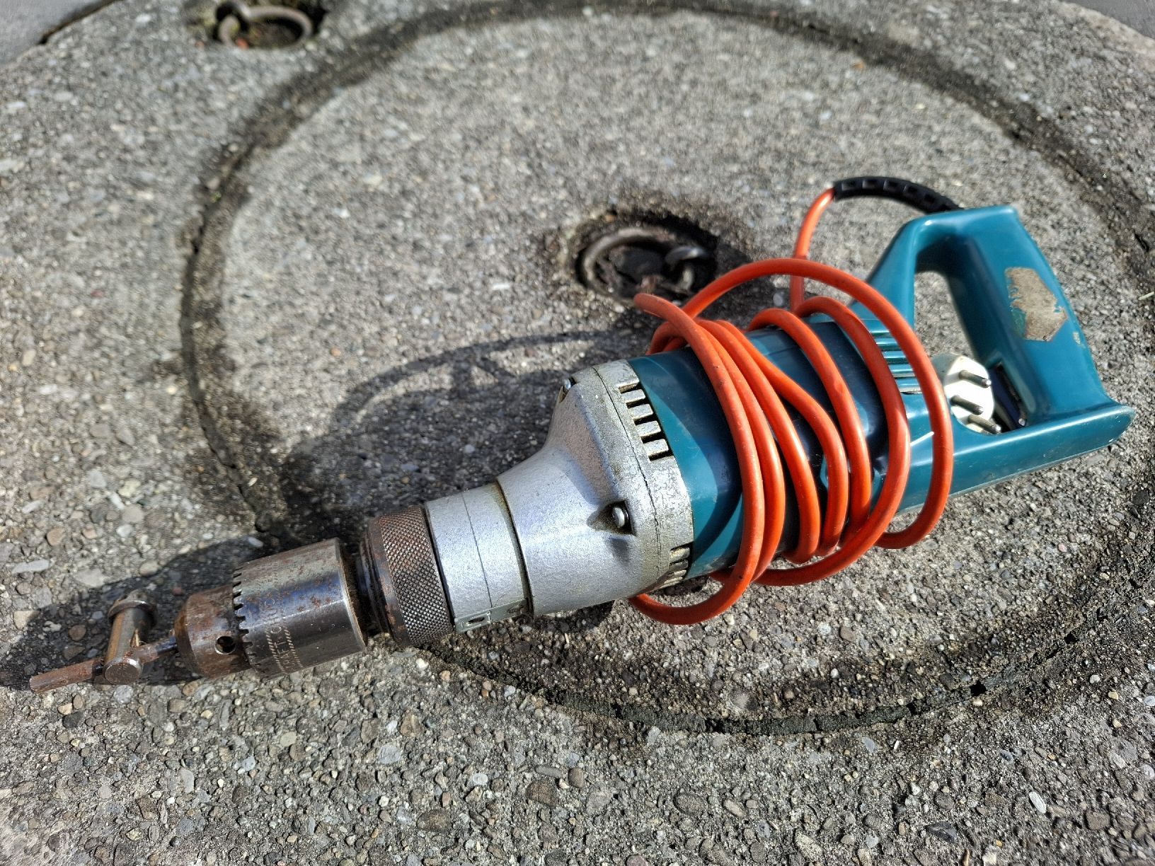 Trapani: Bohrmaschine Black & Decker 13mm Stahl mit Bohrfutter  – Usato da Hasle b. Burgdorf venduto da lap-company 3