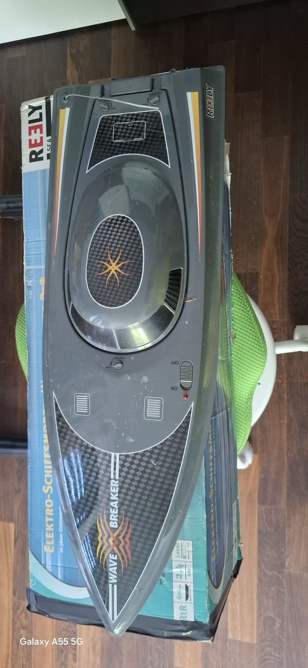 Modellismo RC: Ferngesteuertes Boot – Usato da Uster venduto da Adeline_123 1