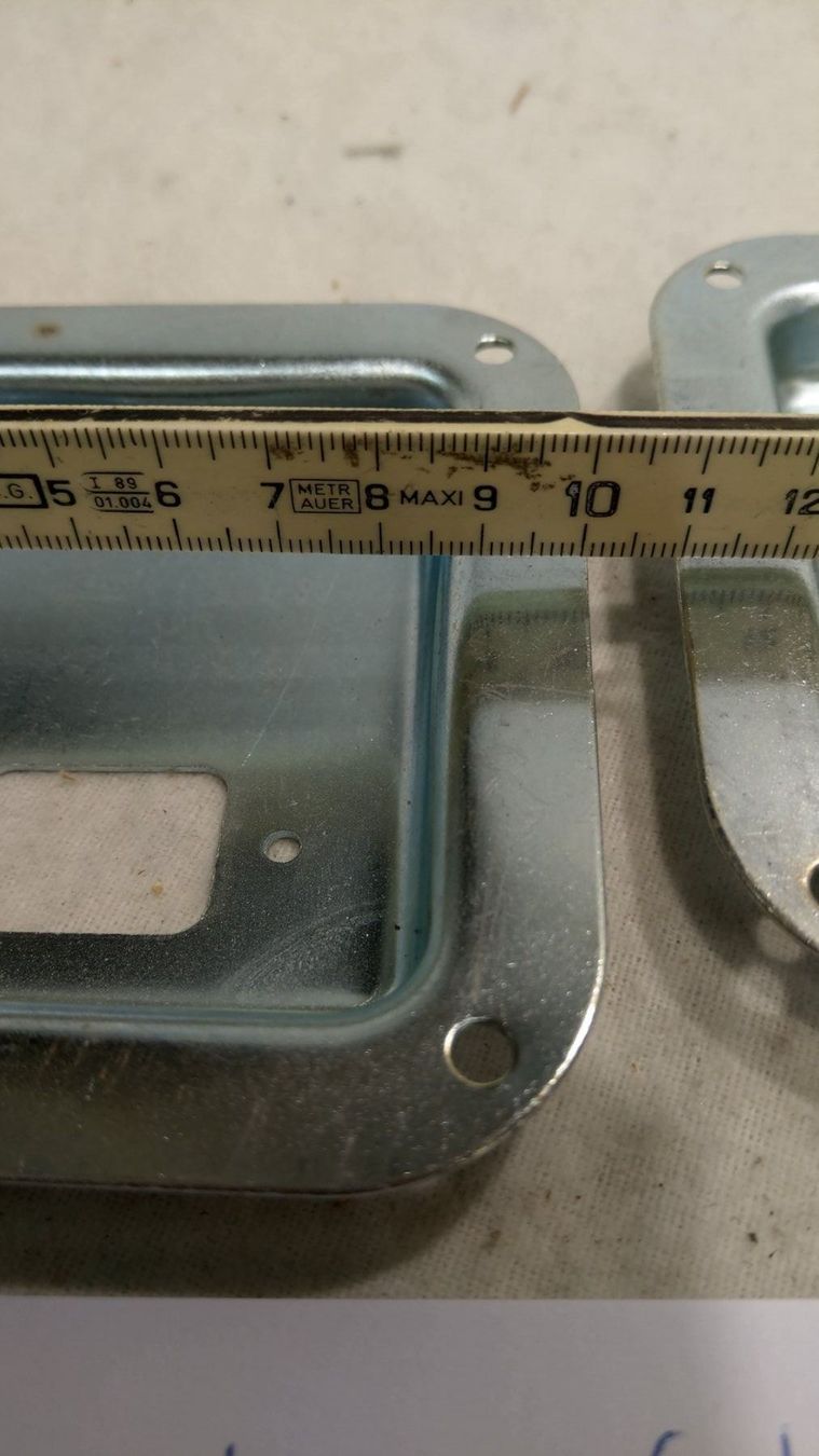 Ferramenta: 2x Kleine Einbauschale gestanzt (x809) – Nuovo (secondo la descrizione) da Däniken SO venduto da Profog1 2