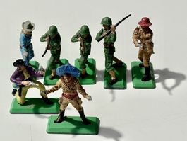 BRITAINS DEETAIL FIGUREN, 7 STK, COWBOYS, SOLDATEN, VINTAGE