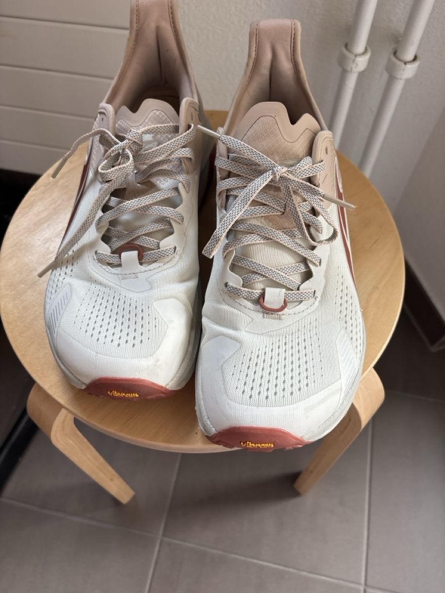 Scarpe da uomo: Altra running sneakers Herren – Usato da Zürich venduto da BredaB