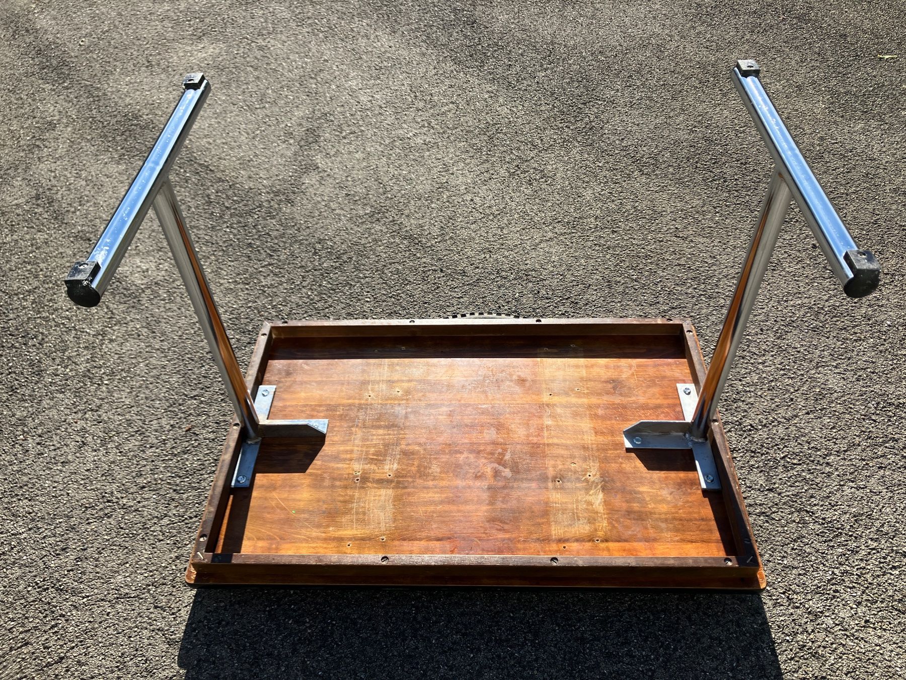 Tavoli: Table en Formica – Usato da Saignelégier venduto da Dubois_Vintage 5