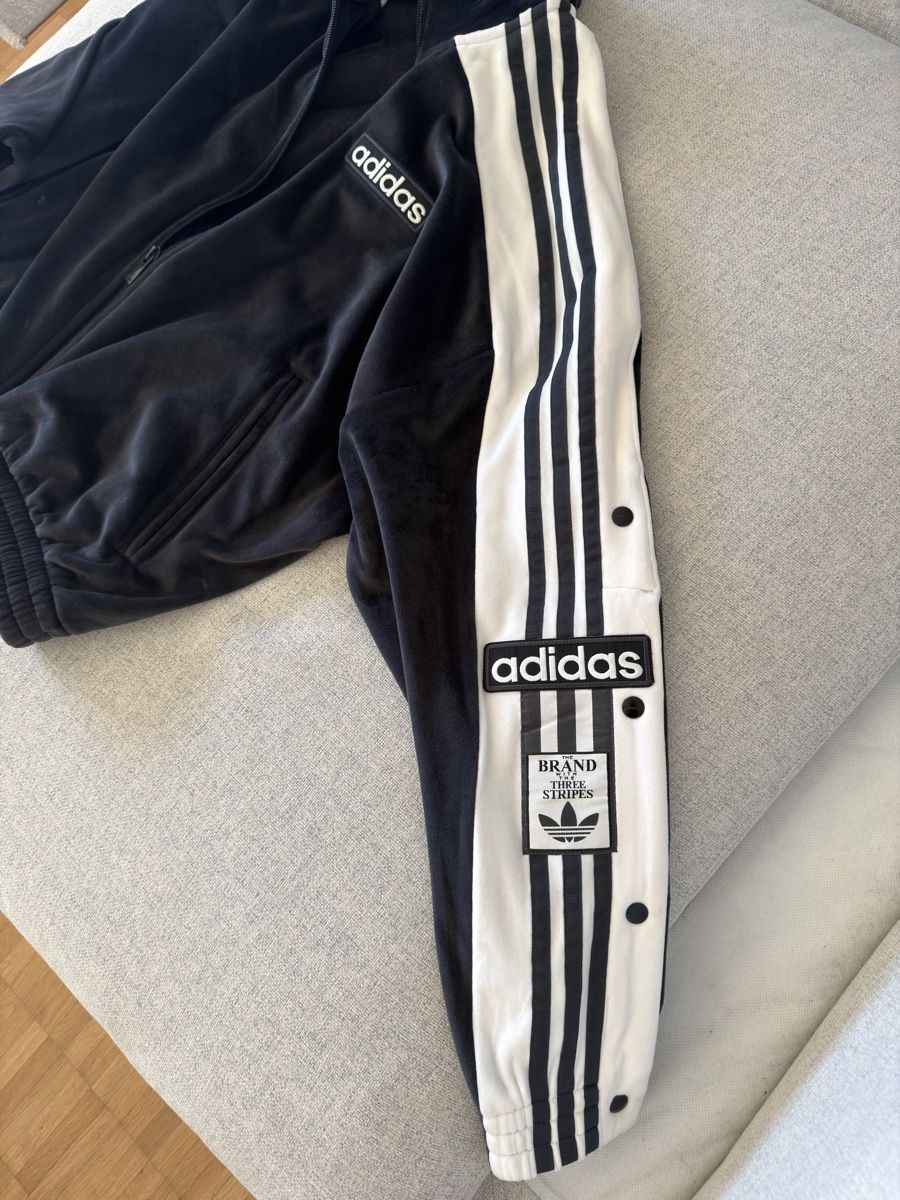 Adidas Giacche: Adidas Jacke – Nuovo (secondo la descrizione) da Basel venduto da tvende 1