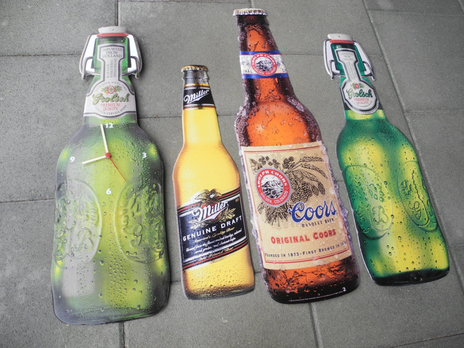 Insegne: 4 GROSSE - BIERFLASCHEN  ALU – Nuovo (secondo la descrizione) da Reinach AG venduto da Huckleberrysix 5