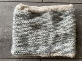 Kuscheliger Zara Schal warm Winter 30 x 23 cm