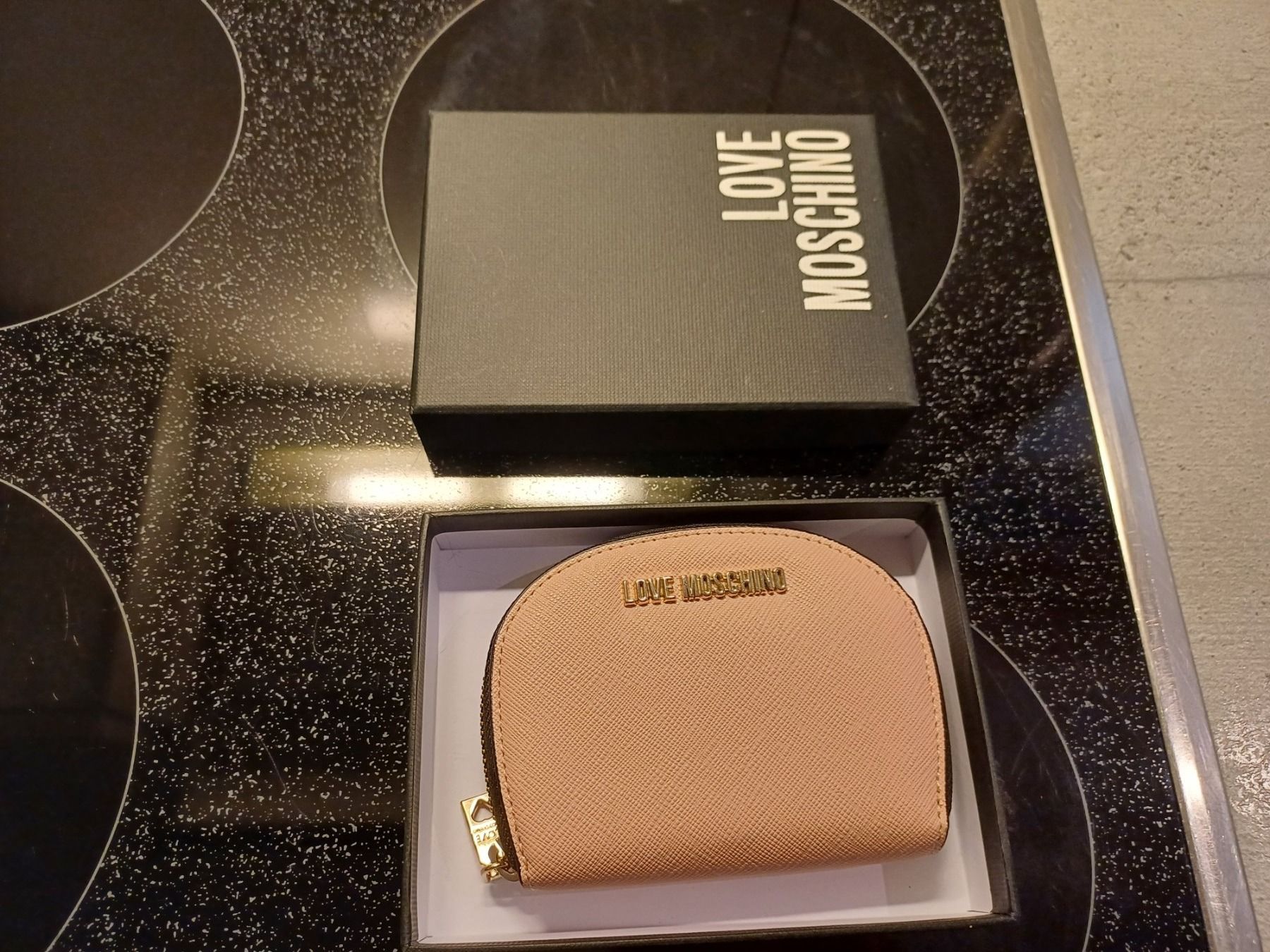 Moschino Portemonnaie: Love Moschino Portemonnaie – Neu (gemäss Beschreibung) aus Ostermundigen von Loulilou86