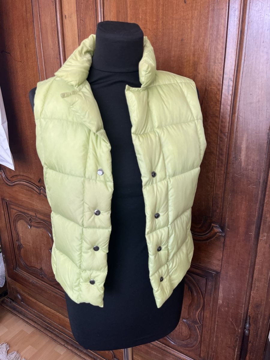 Gilet & Giacche senza maniche: Gilet piuma leggero – Usato da Locarno venduto da cichita