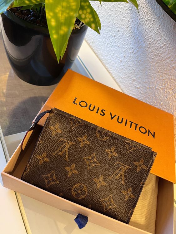 Louis Vuitton Pochette Toilette 15 Kaufen auf Ricardo