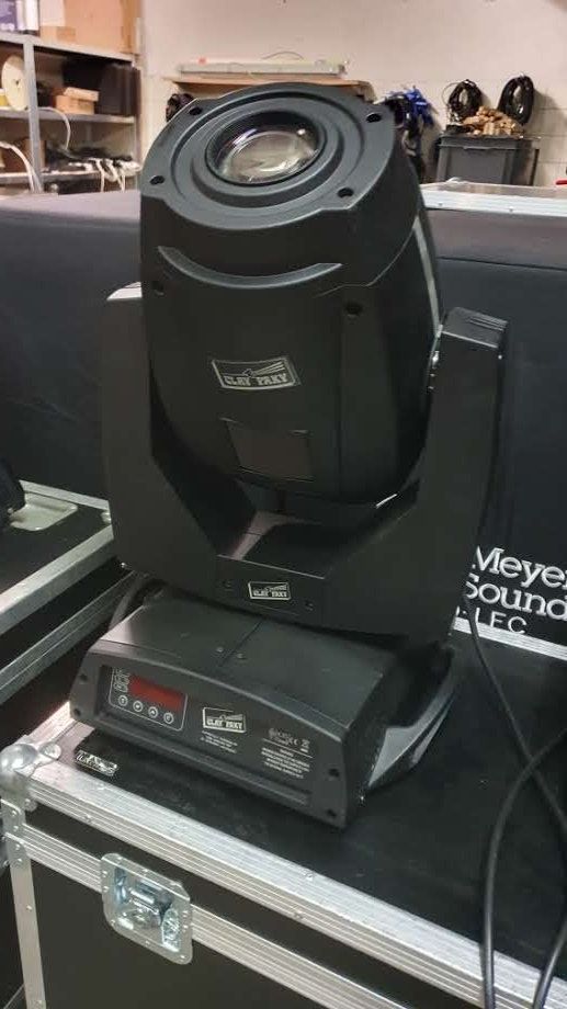 Lampade: Clay Paky Alpha Spot HPE300 – Usato da Lausanne venduto da luxonus 1