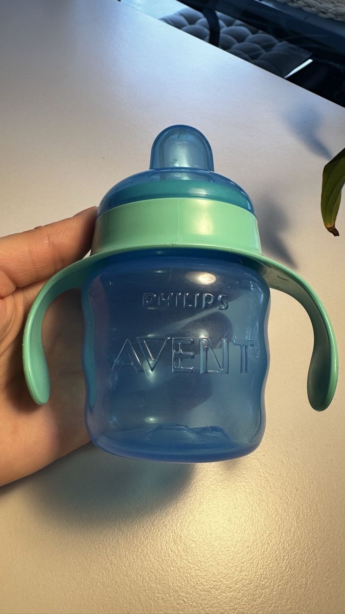 Avent Pasti del neonato: Philips Avent baby trainer cup – Usato da Zürich venduto da KrisZH 2