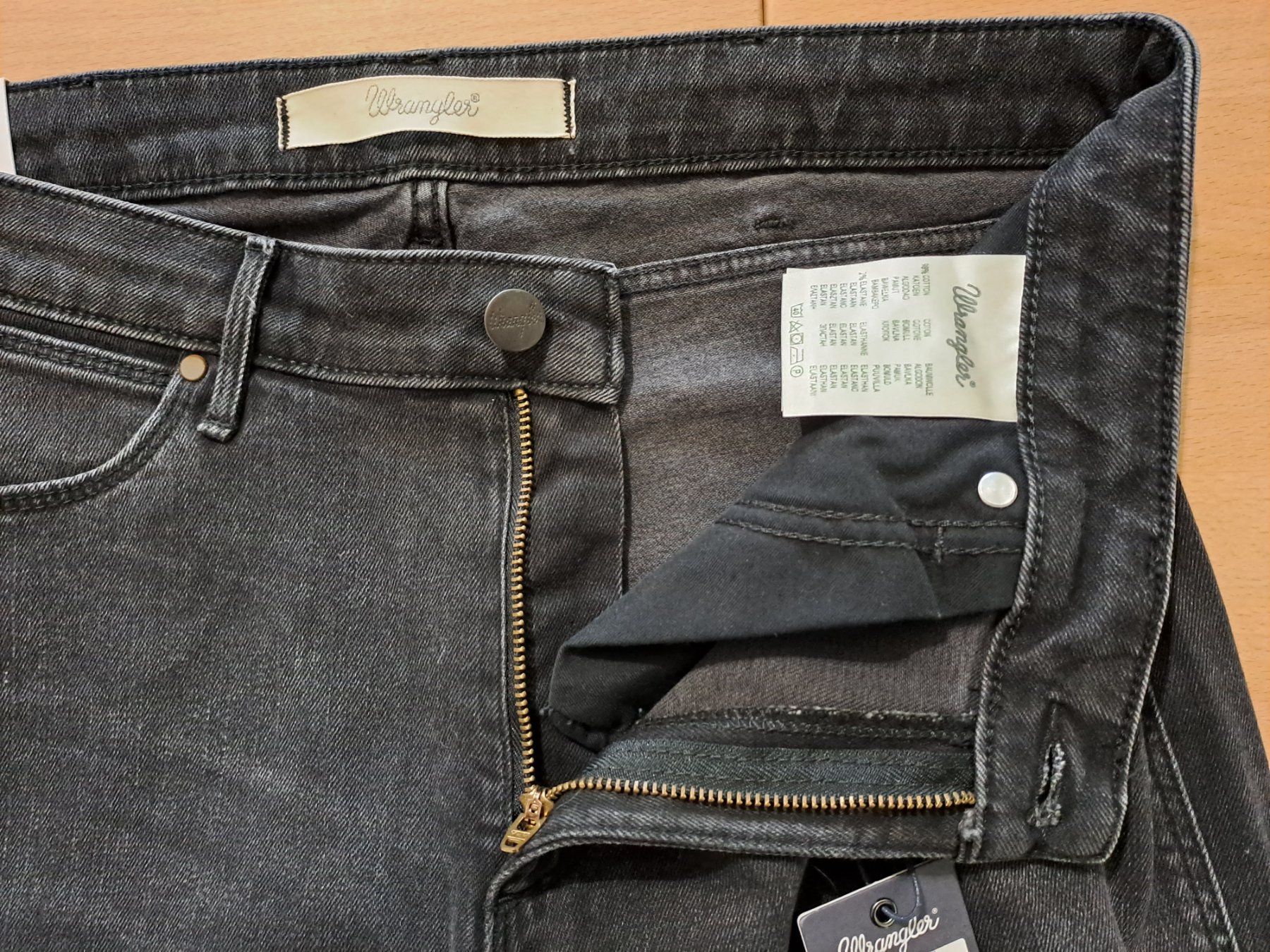 Jeans: Wrangler Evalyn Slim W31 L34 – Neu und originalverpackt aus Meyrin von dijin 8