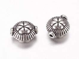 Perlen flach rund mit Klee, antik Silbern, 9x8mm, 2 Stück