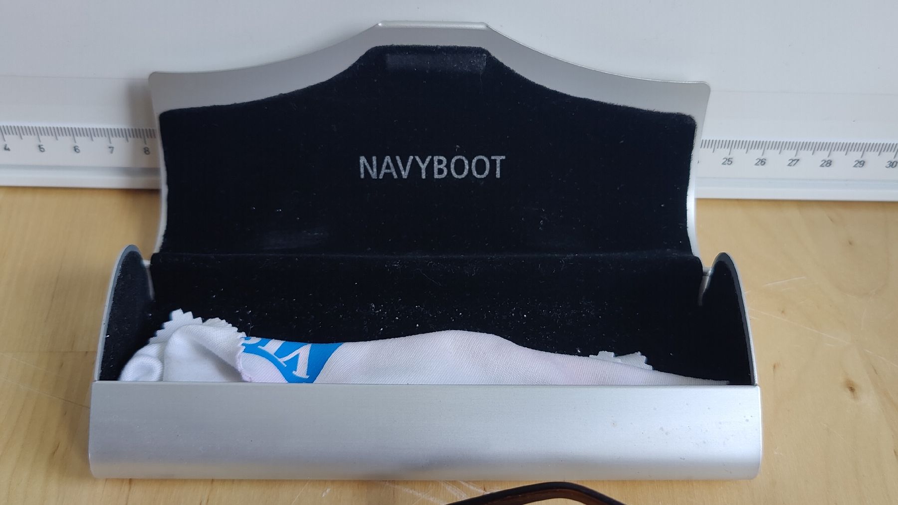 Navyboot Brillen & Gläser: Navyboot Lesebrille (W2) – Gebraucht aus Aarau von bro_9zsg 1