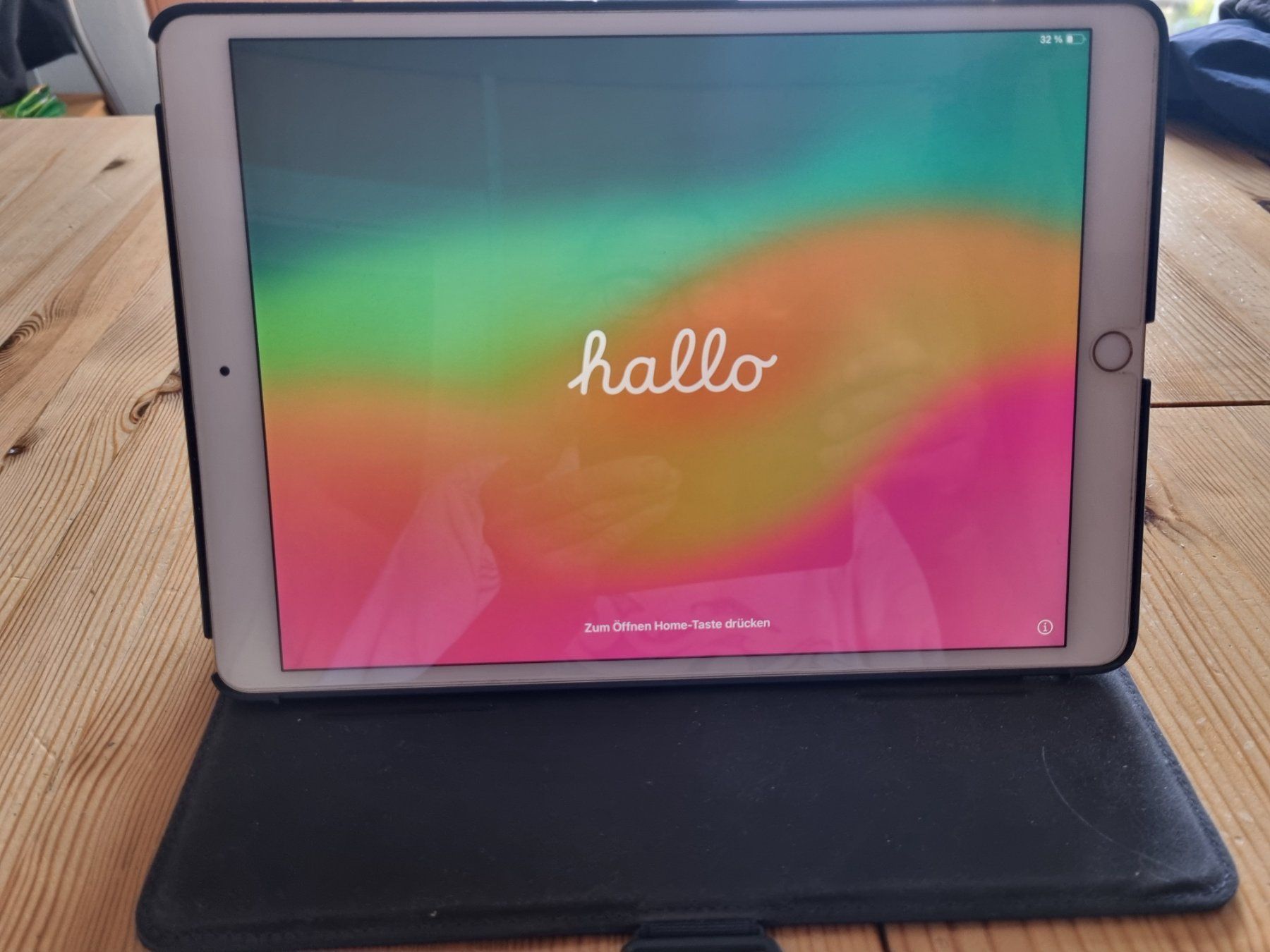 Apple Tablet PC: Apple iPad Pro A1701 10.5" Gold – Usato da Rüschlikon venduto da Igel4