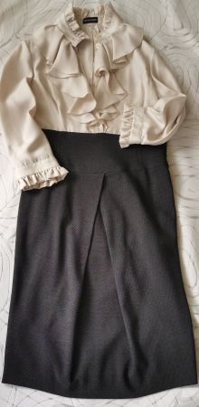 Schickes Kleid von Armani, Gr. 38, Seide Wolle, neu!