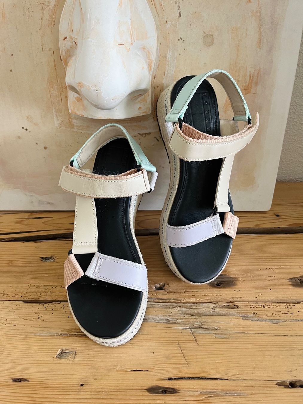 Tommy Hilfiger Scarpe da donna: Leder Sandale Tommy Jeans Gr 37 – Nuovo (secondo la descrizione) da Emmenbrücke venduto da Anna01014 4