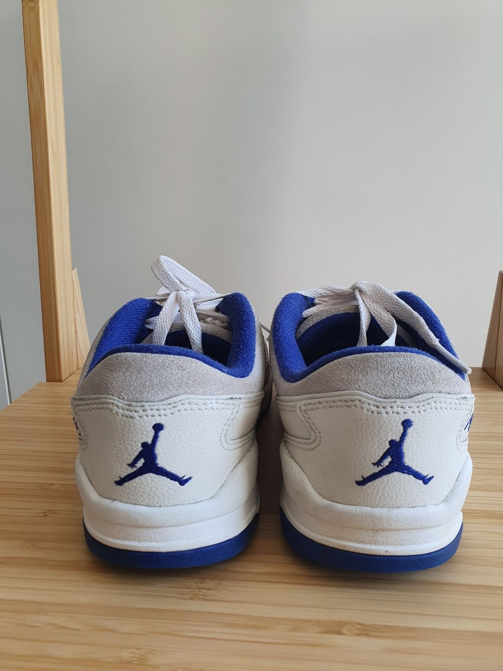 Jordan Chaussures hommes: Gr.38 Kinder Sneaker / Jordan – D'occasion à Neunkirch par M.Costa1 2